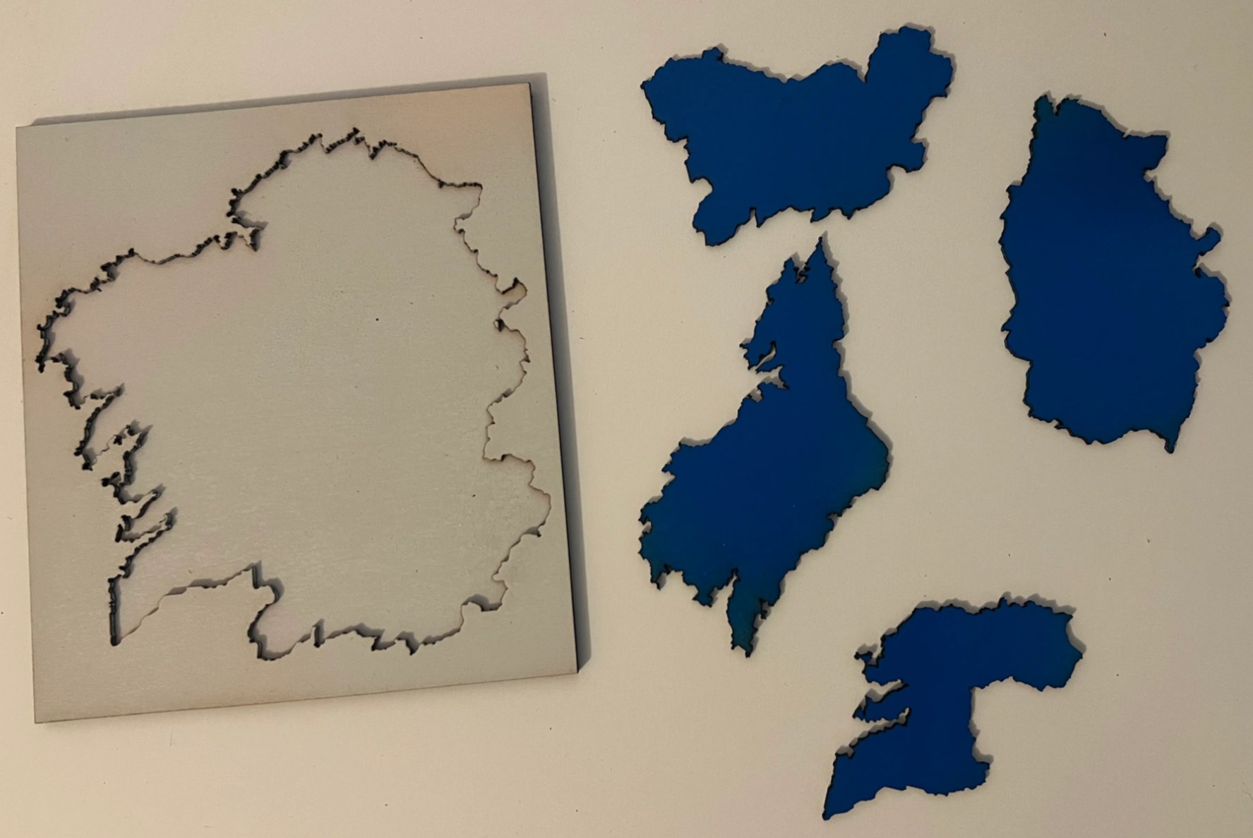 piezas del mapa y del marco pintadas (paso opcional)